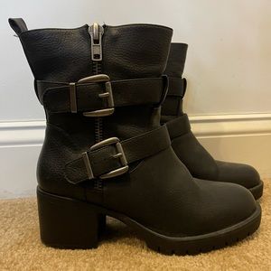 Torrid Vegan Leather Lug Soul Moto Boot (WW SIZE 8)